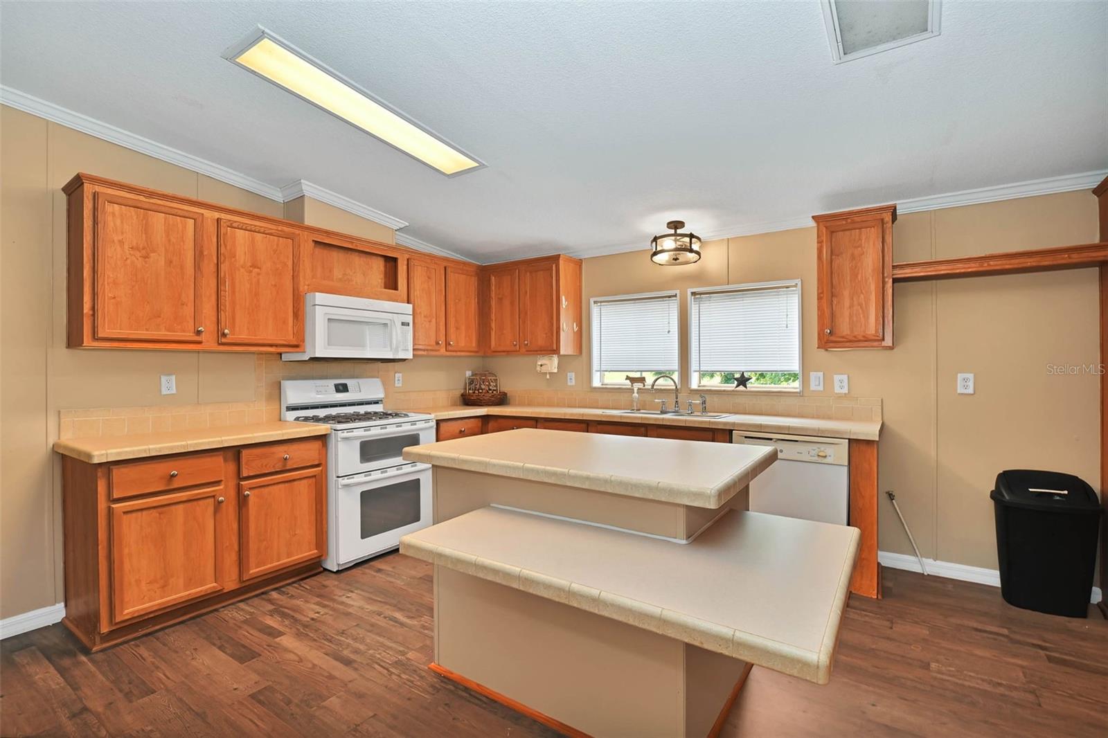 SILVER HILLS - Residential