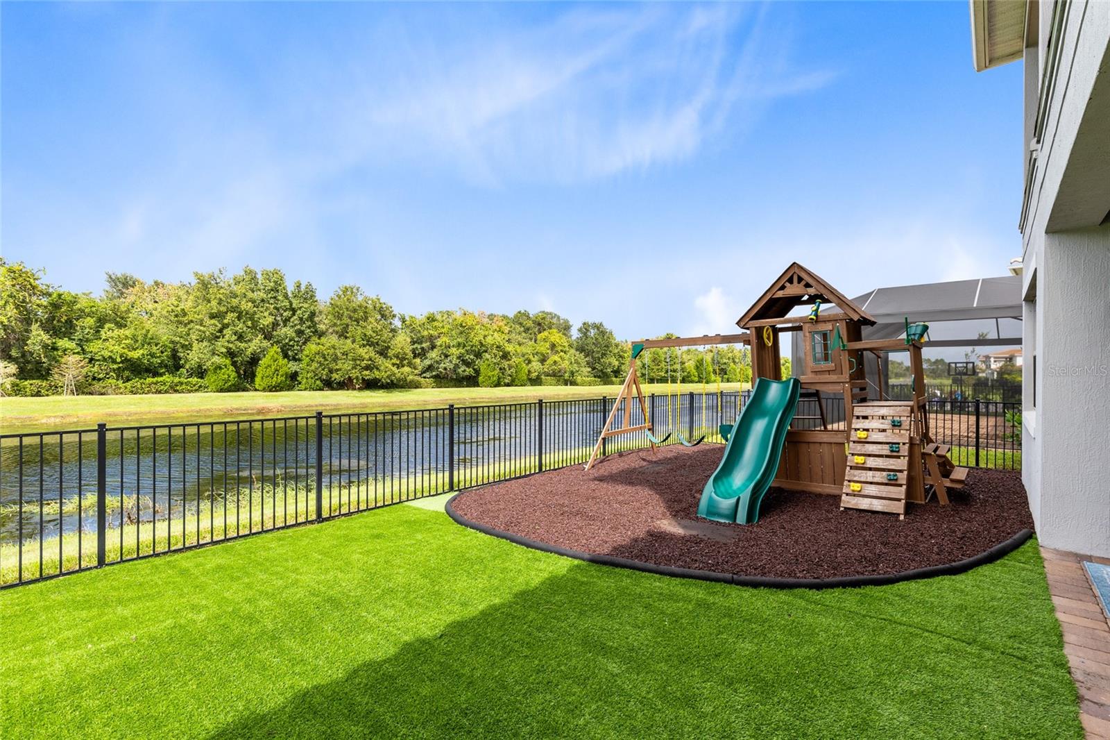 EAGLE CREEK - Residential