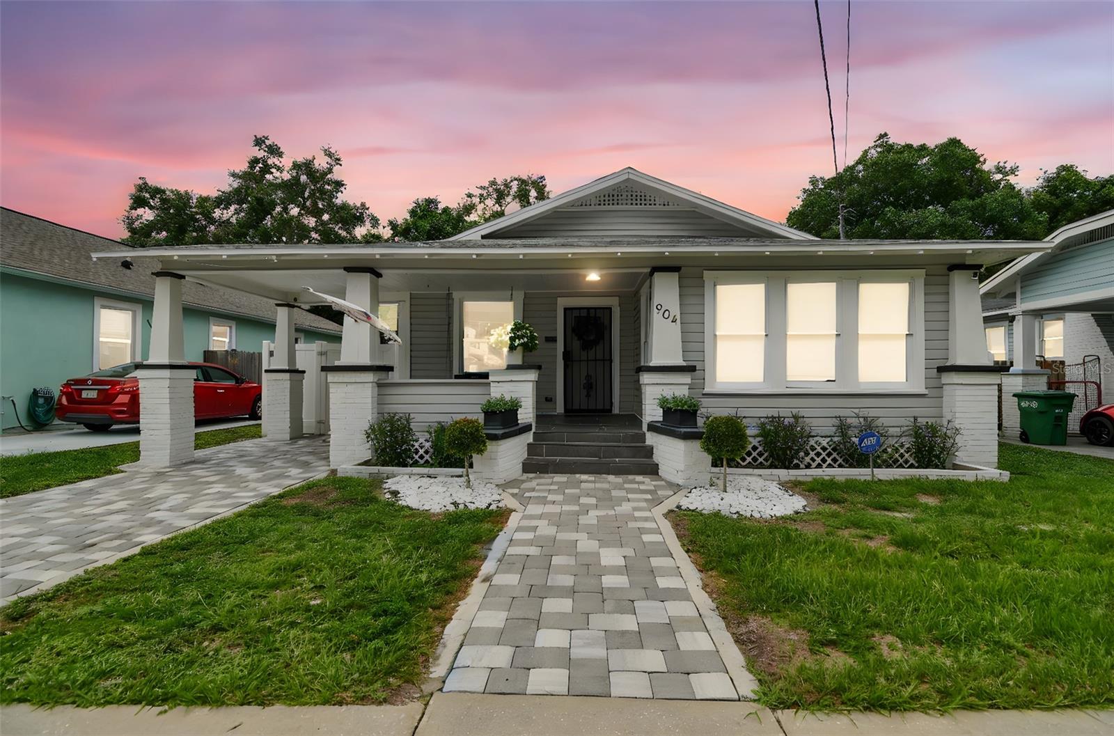 904 E HAMILTON AVENUE