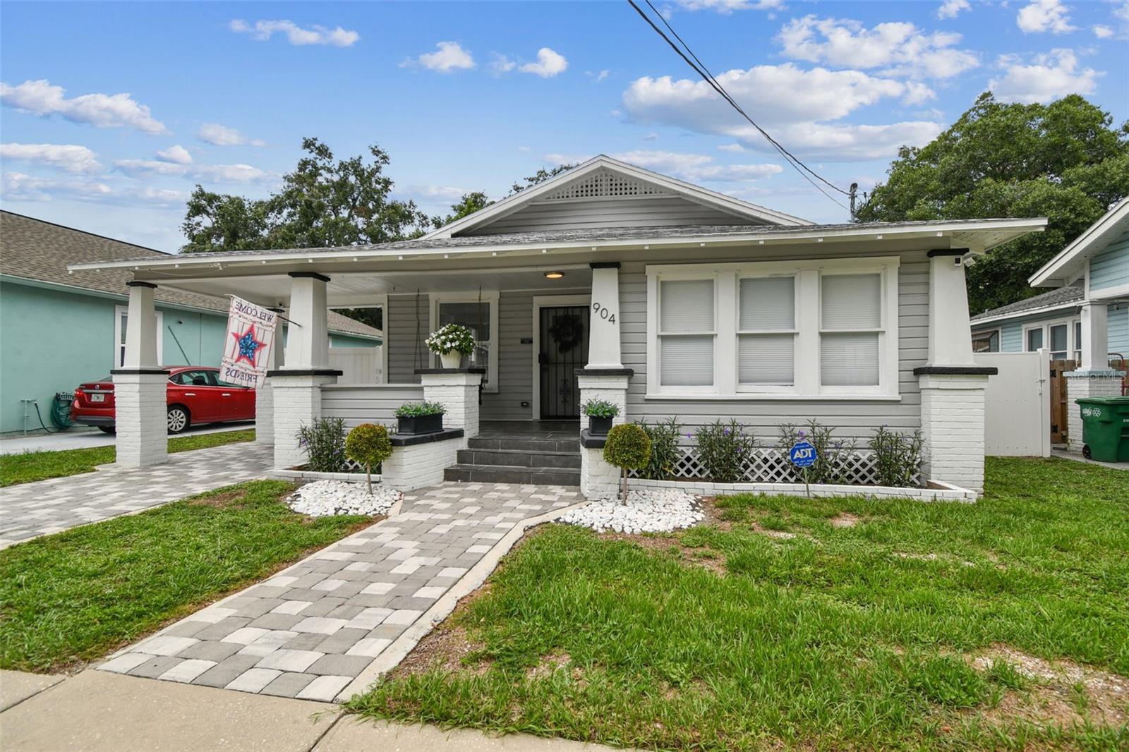 904 E HAMILTON AVENUE