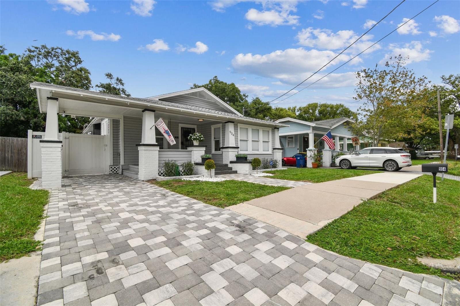 904 E HAMILTON AVENUE