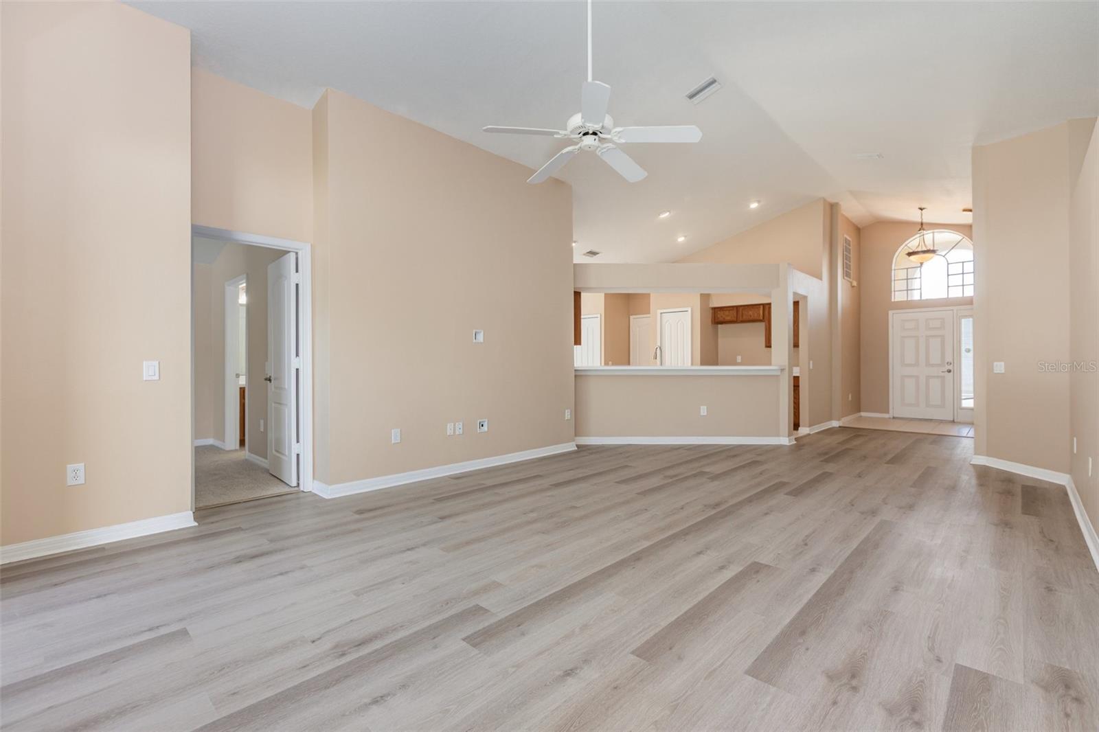 8214 CARRIAGE POINTE DRIVE