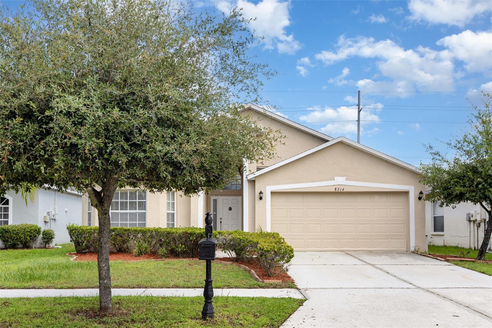 8214 CARRIAGE POINTE DRIVE