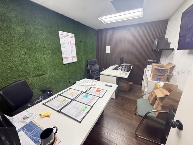 WOODHAVEN - Commercial Sale