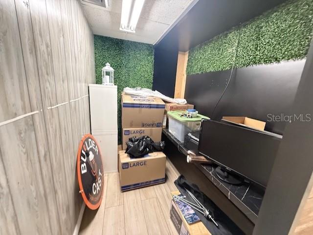 WOODHAVEN - Commercial Sale