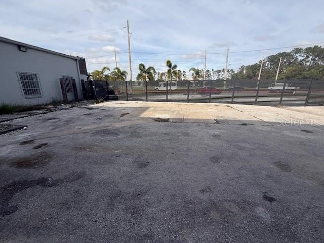 WOODHAVEN - Commercial Sale