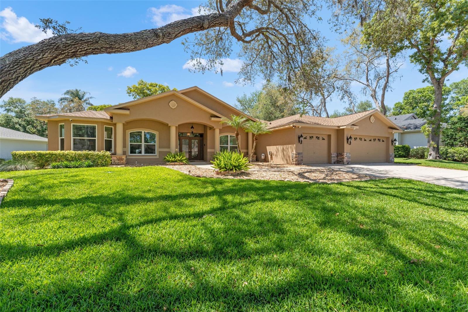 8933 CRESCENT FOREST BOULEVARD