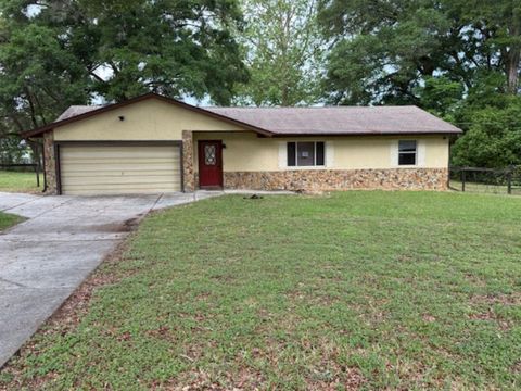 Photo of 4000 NE 22nd Court, Ocala, FL 34479 (MLS # OM720567)
