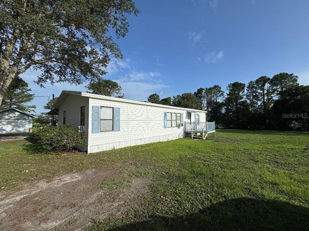 Photo of 16855 Old Johnston Road, Dade City, FL 33523 (MLS # L4953330)