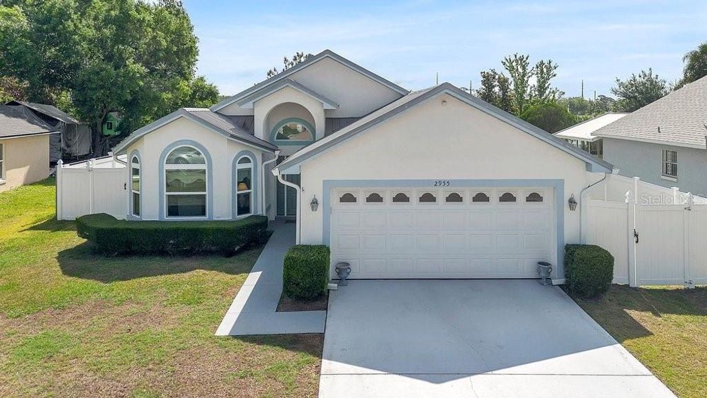 Photo of 2955 Red Oak Drive, Kissimmee, FL 34744 (MLS # O6401588)