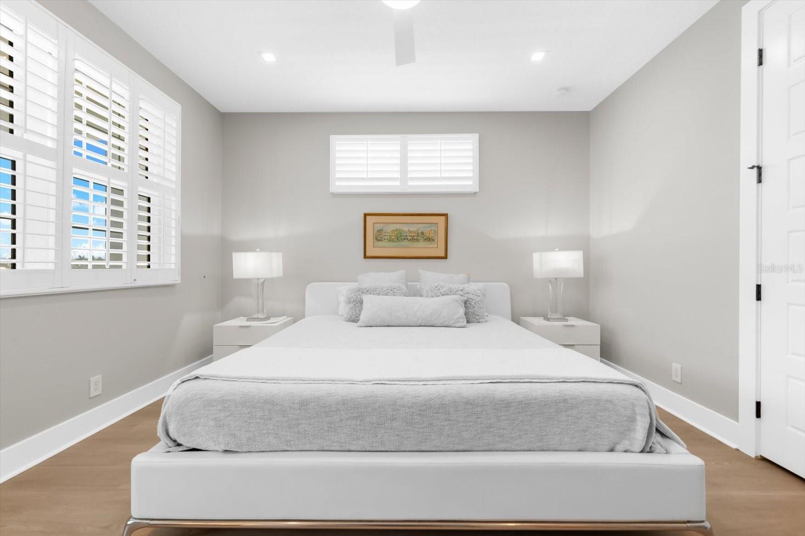 HUNTERS POINT - Residential