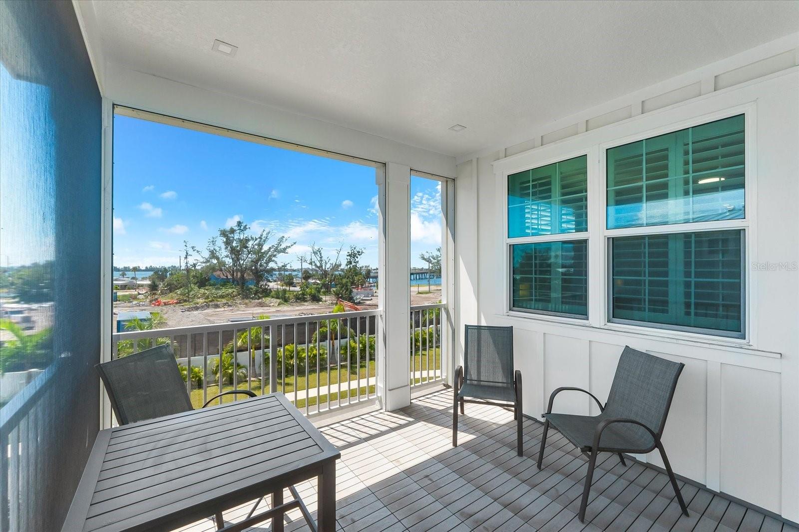 HUNTERS POINT - Residential