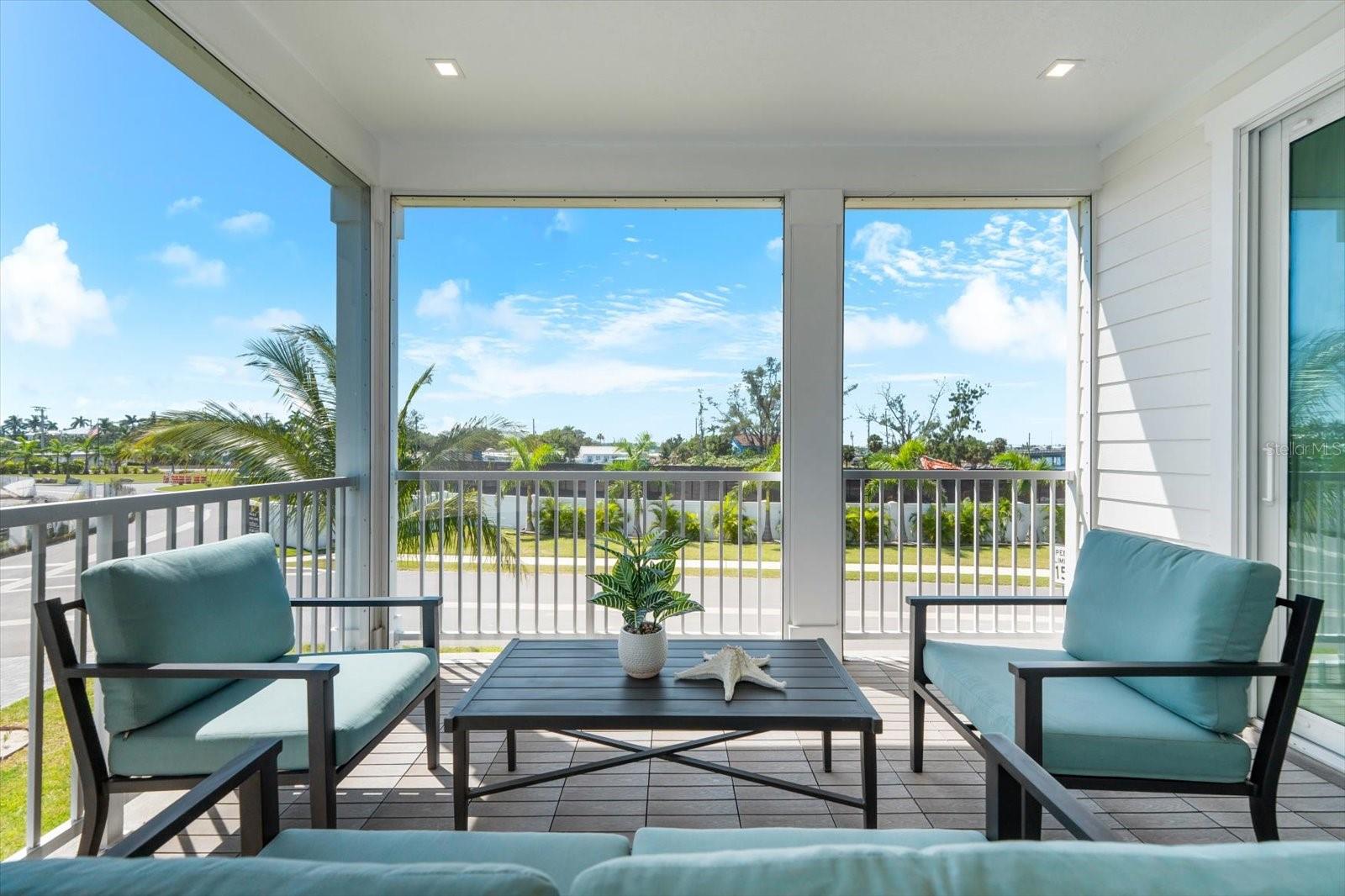 HUNTERS POINT - Residential
