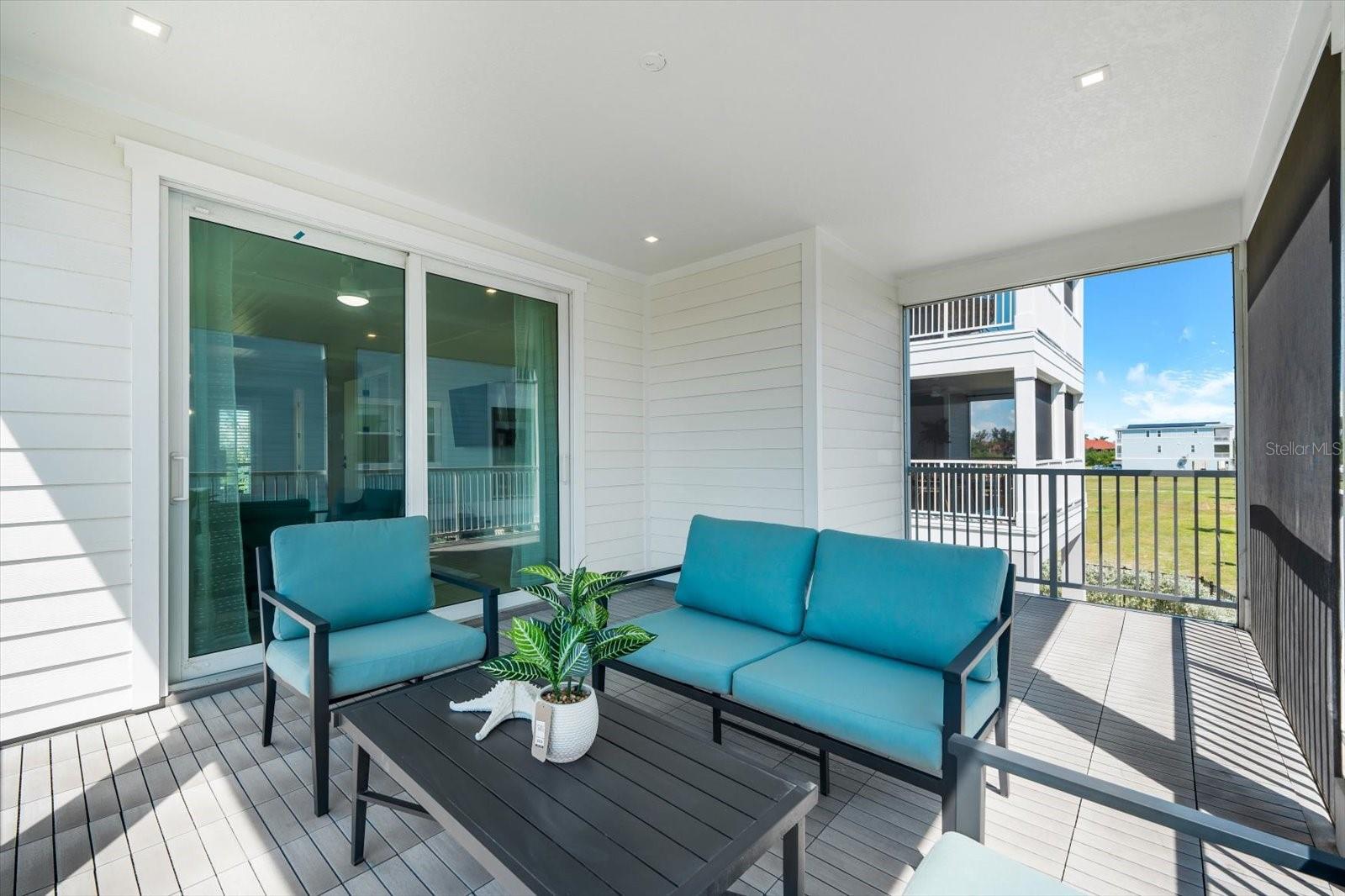 HUNTERS POINT - Residential