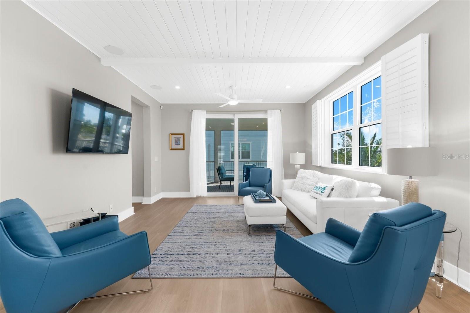 HUNTERS POINT - Residential