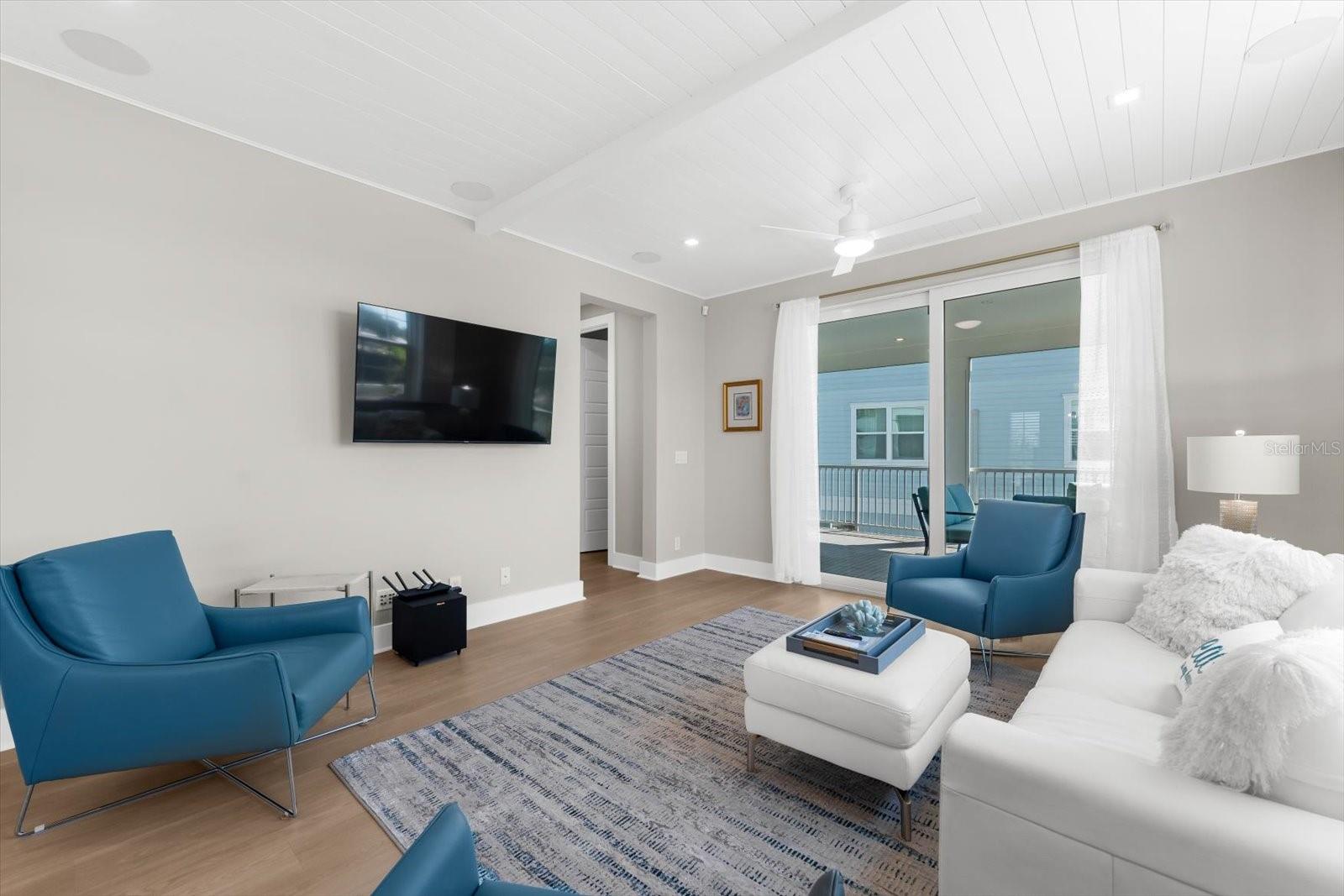 HUNTERS POINT - Residential