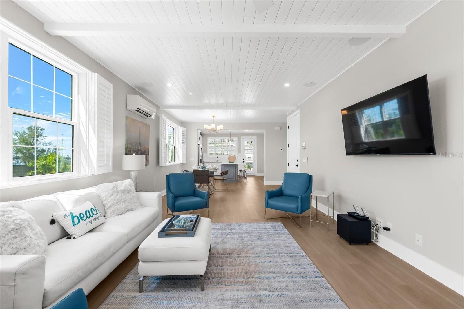 HUNTERS POINT - Residential