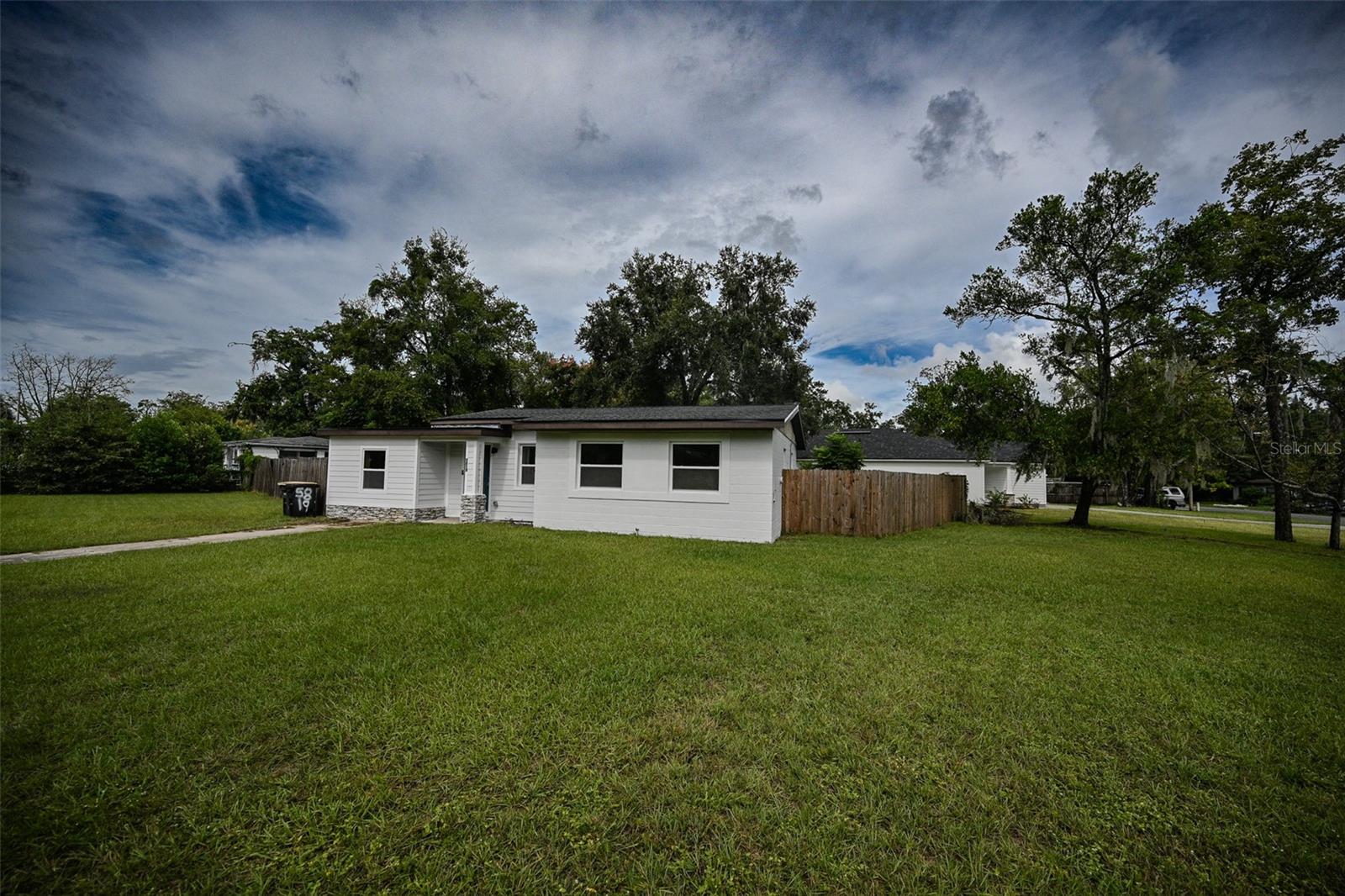 FORREST BROOK - Residential