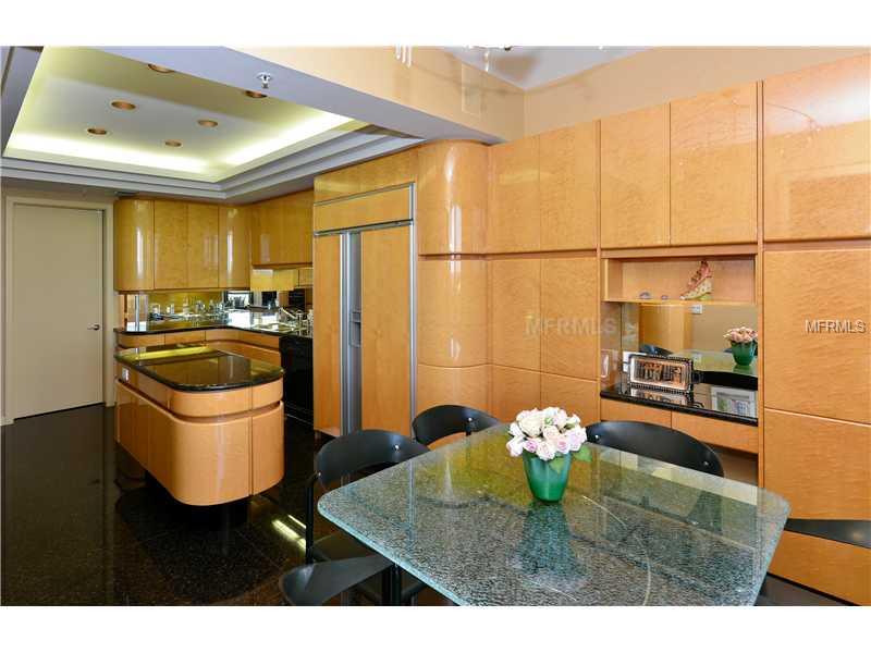 L AMBIANCE AT LONGBOAT KEY CLUB PH 2 - Residential