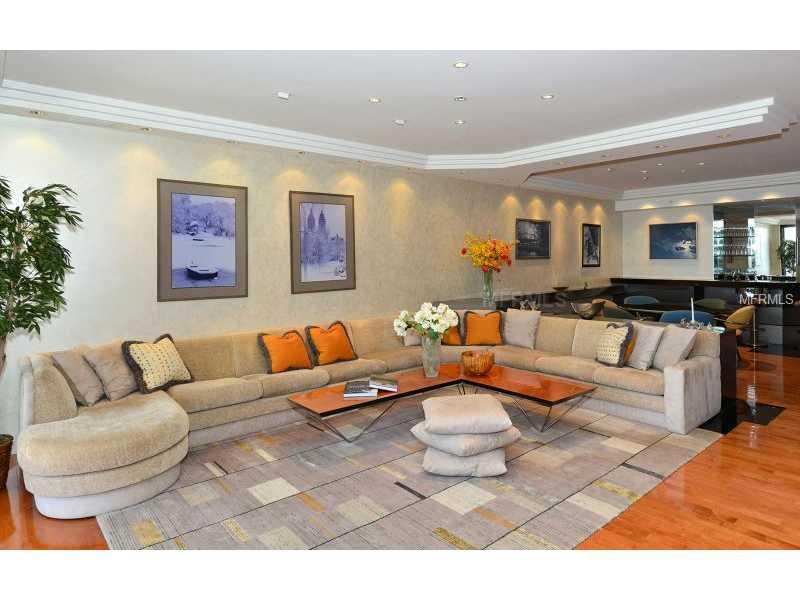 L AMBIANCE AT LONGBOAT KEY CLUB PH 2 - Residential