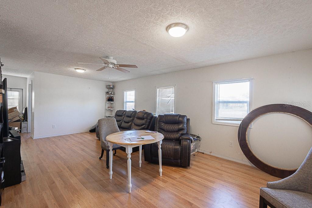 CALOOSA LAKE VILLAGE - Residential