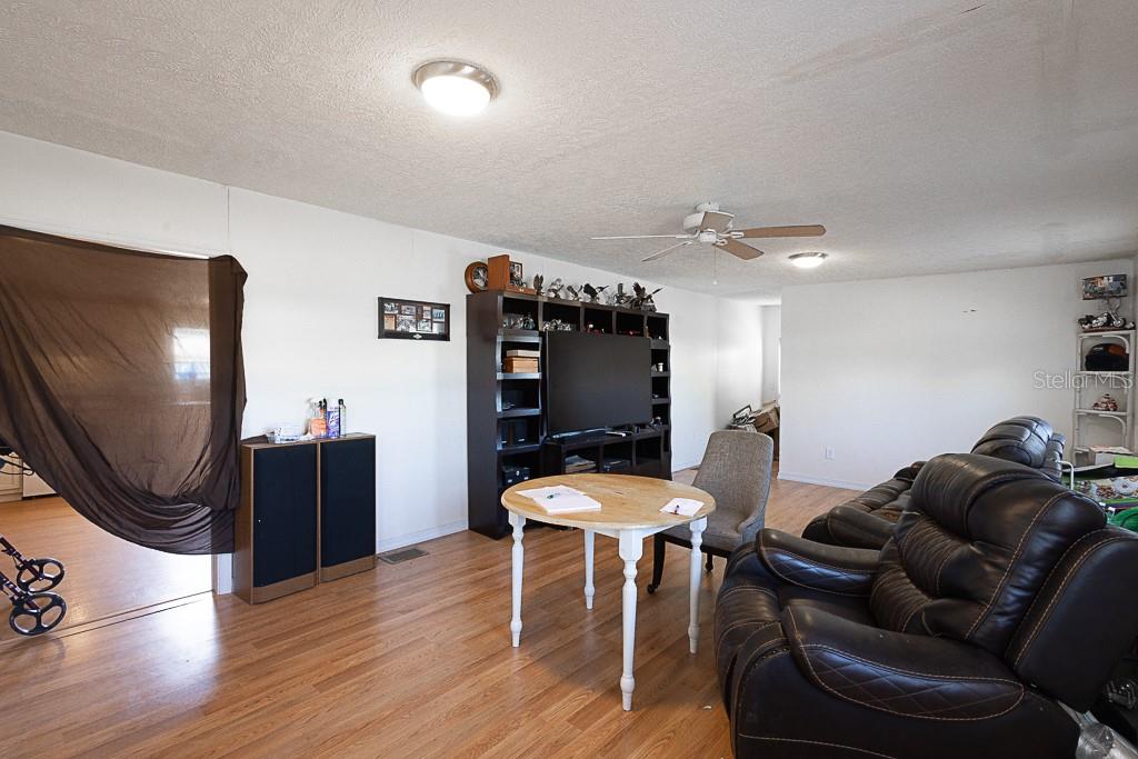 CALOOSA LAKE VILLAGE - Residential