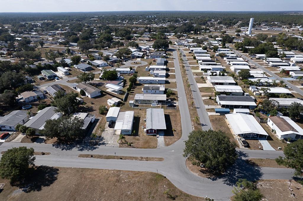 CALOOSA LAKE VILLAGE - Residential