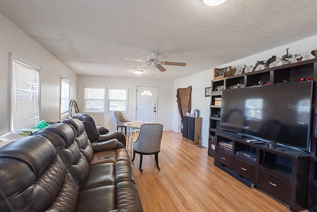 CALOOSA LAKE VILLAGE - Residential