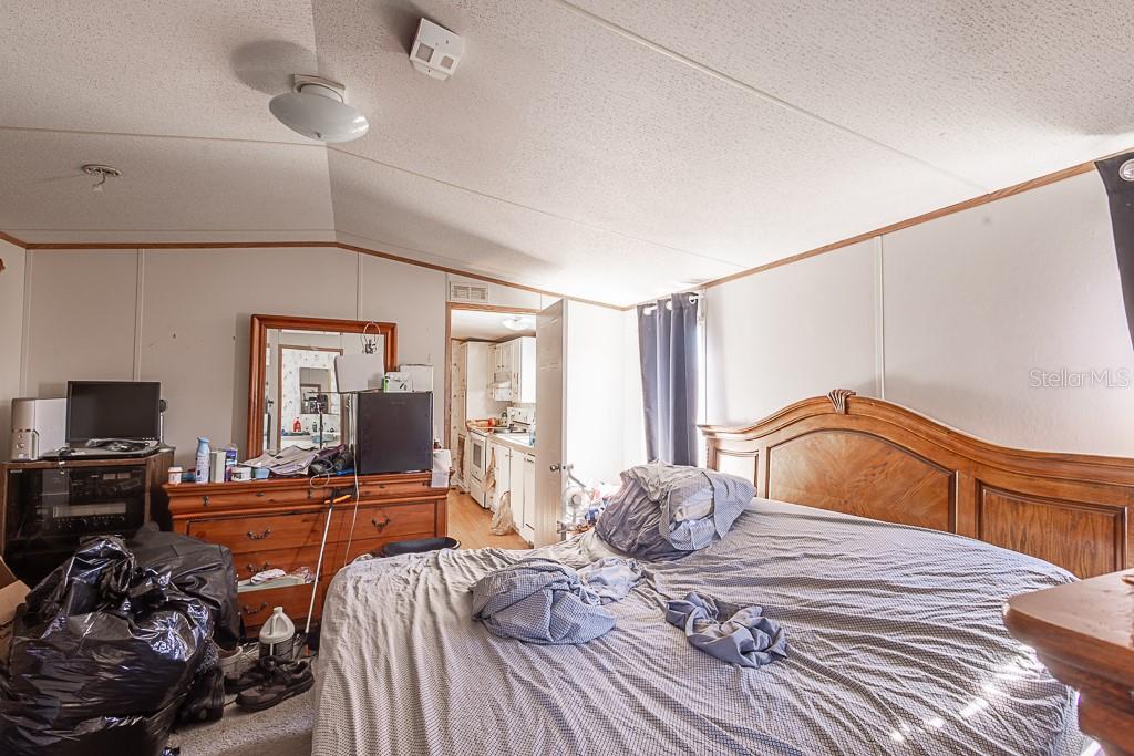 CALOOSA LAKE VILLAGE - Residential