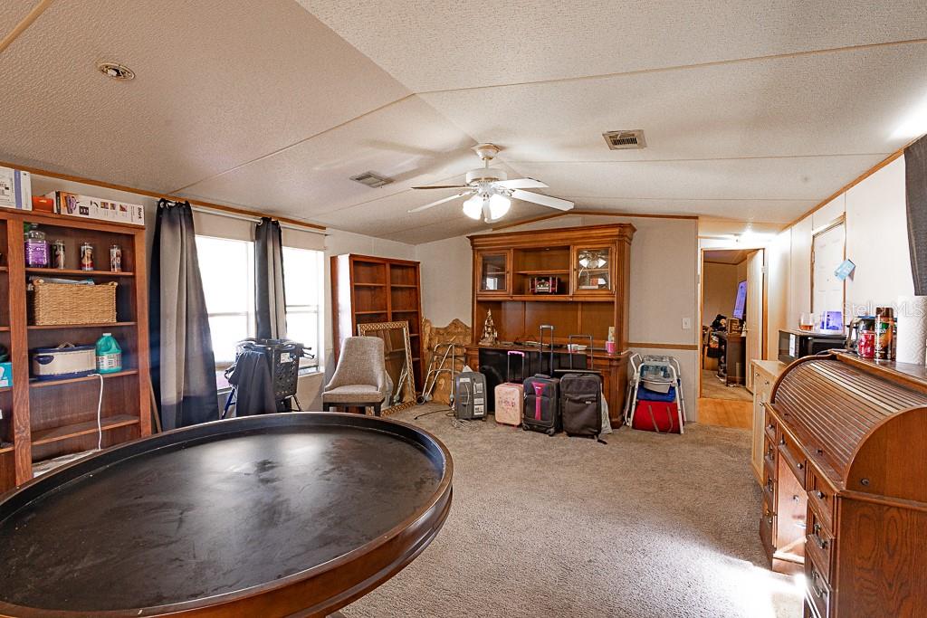 CALOOSA LAKE VILLAGE - Residential