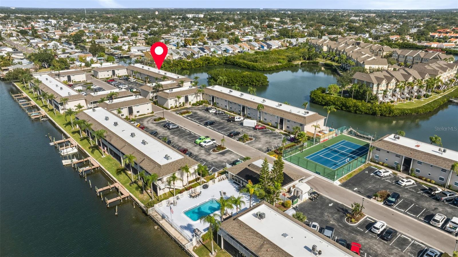 BAY POINTE CONDO - Residential