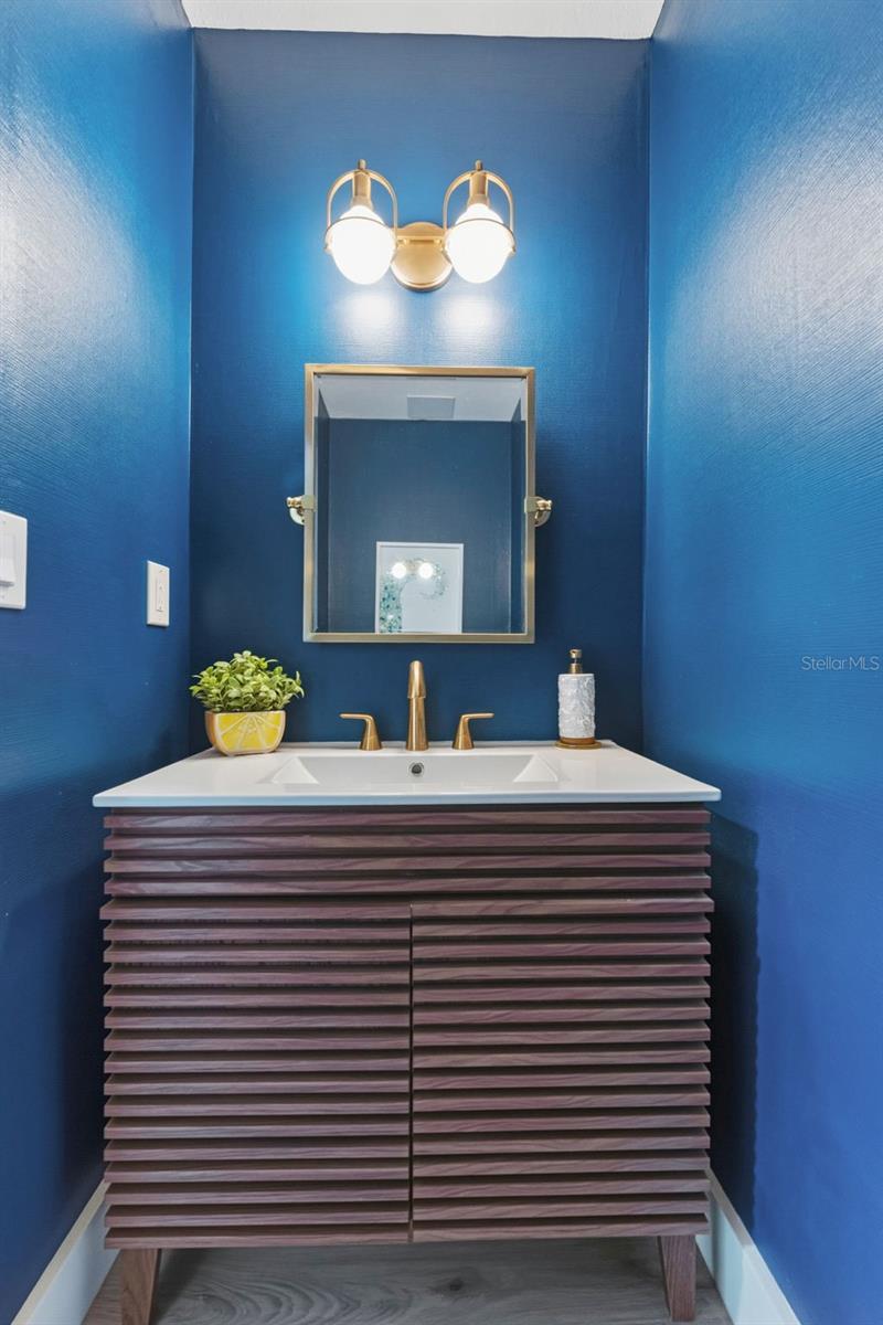 BAY POINTE CONDO - Residential