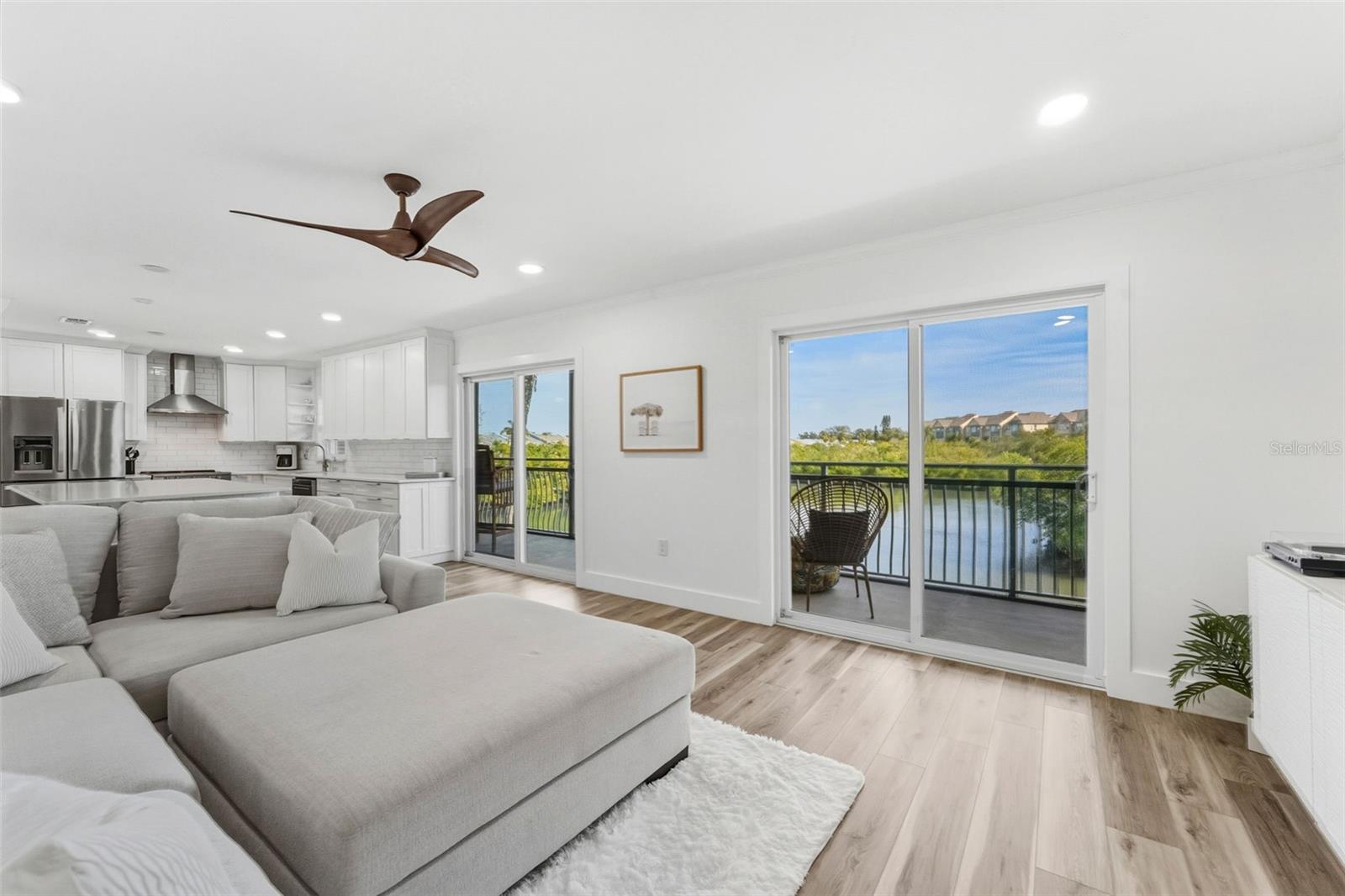 BAY POINTE CONDO - Residential