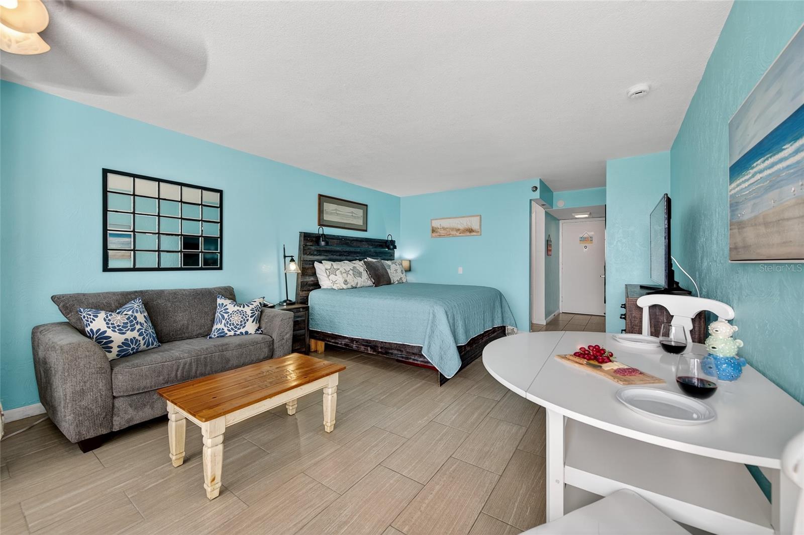 FOUNTAIN BEACH RESORT CONDO - Residential