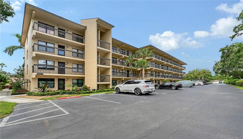 Photo of 625 30th Avenue W #G107, Bradenton, FL 34205 (MLS # A4660670)
