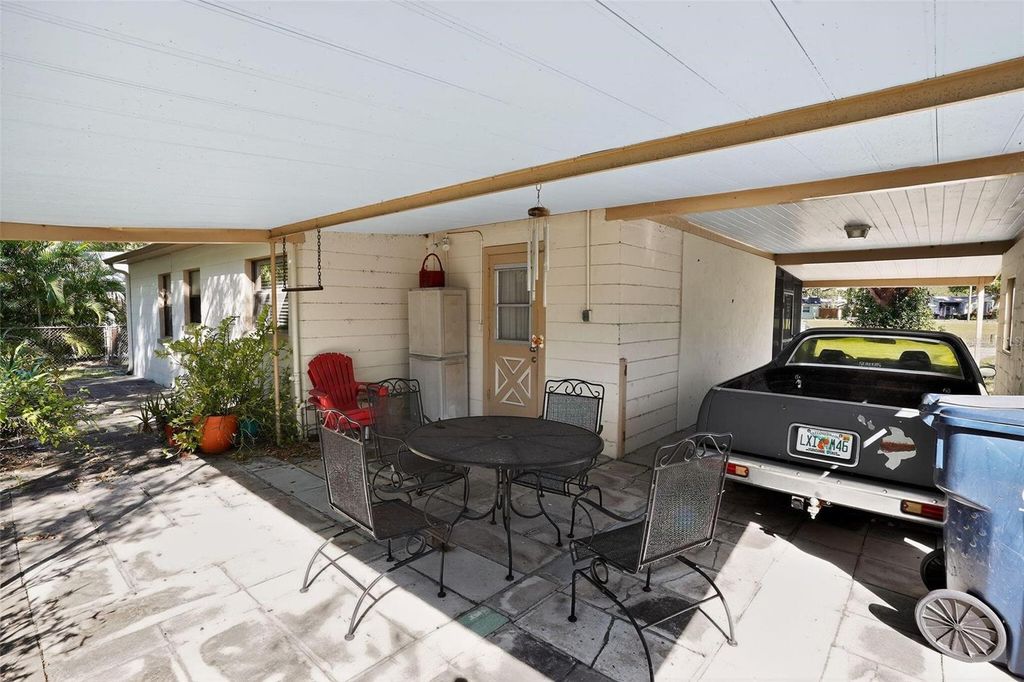 Photo of 1422 W Bogie Drive, Tampa, FL 33612 (MLS # O6354163)