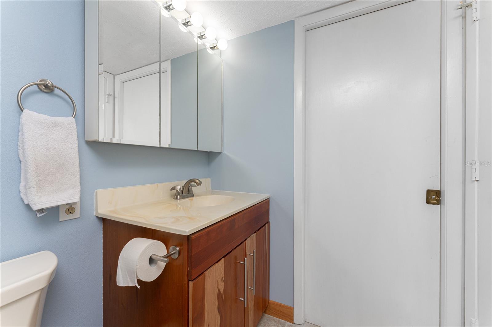 PELICAN LANDING BLDG D - Residential