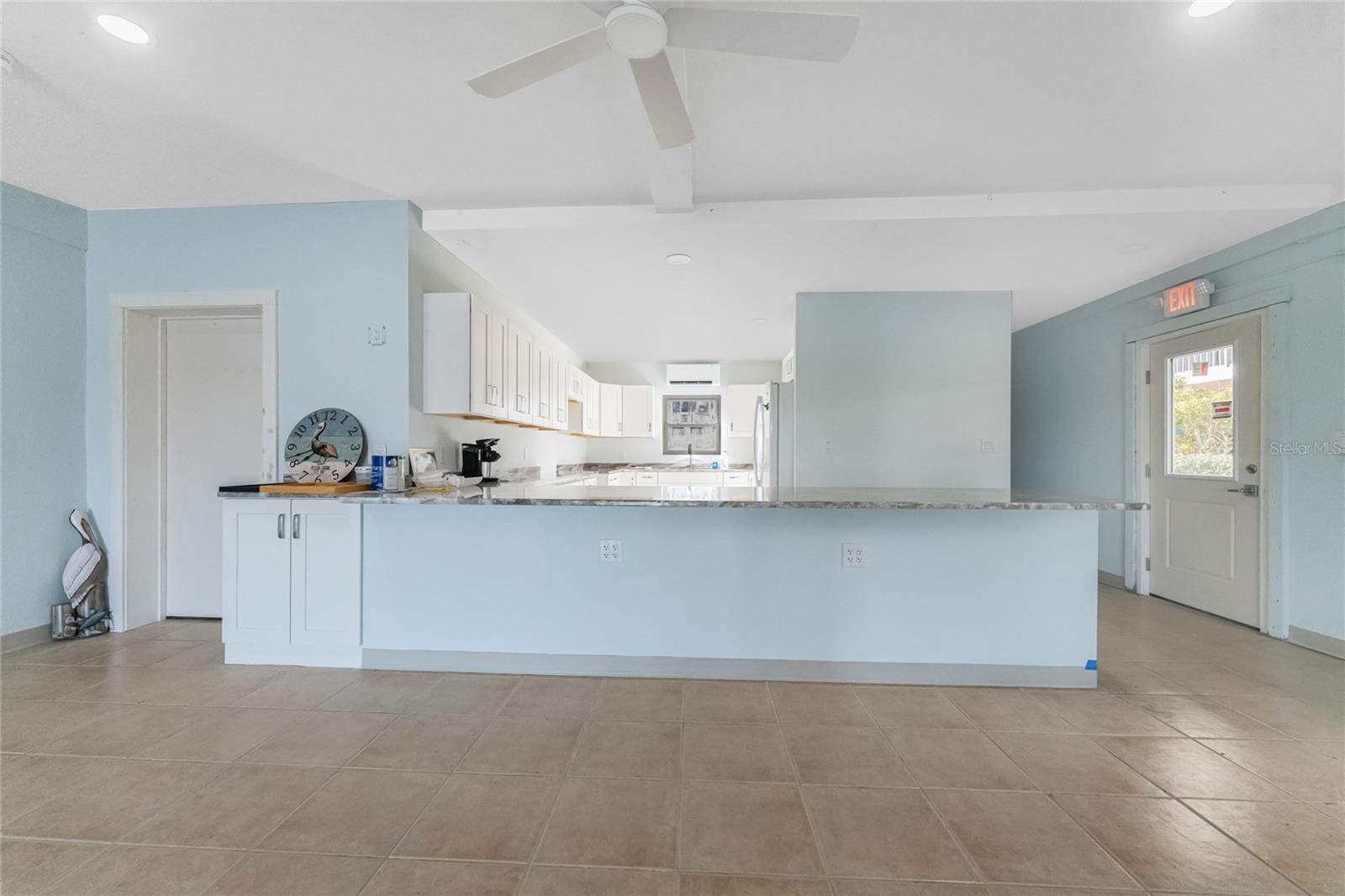 PELICAN LANDING BLDG D - Residential