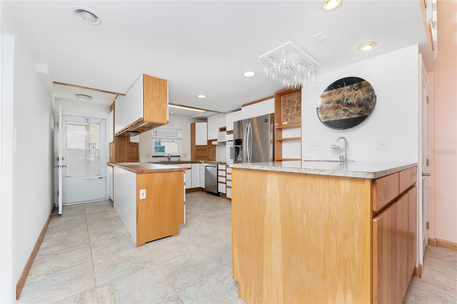 PELICAN LANDING BLDG D - Residential