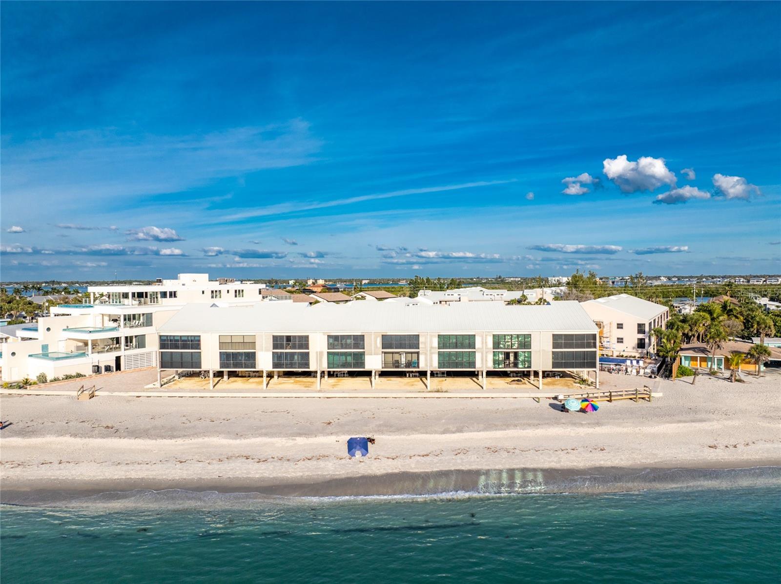 PELICAN LANDING BLDG D - Residential