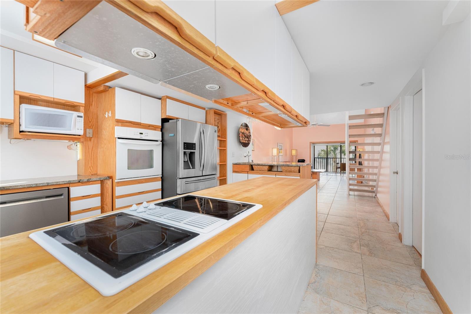 PELICAN LANDING BLDG D - Residential