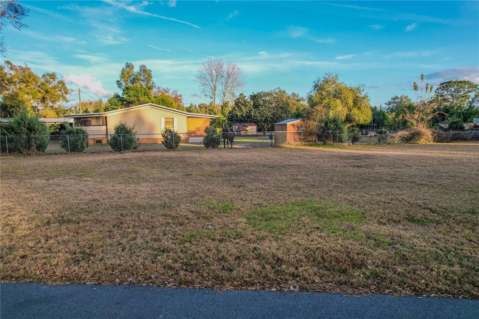 ACREAGE - Residential