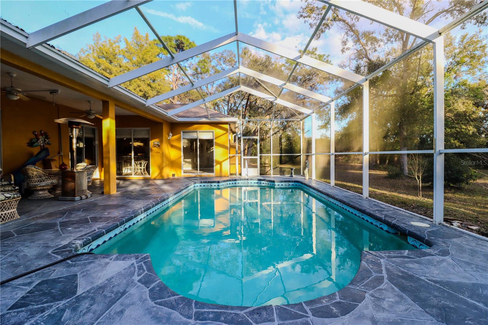 ACREAGE - Residential