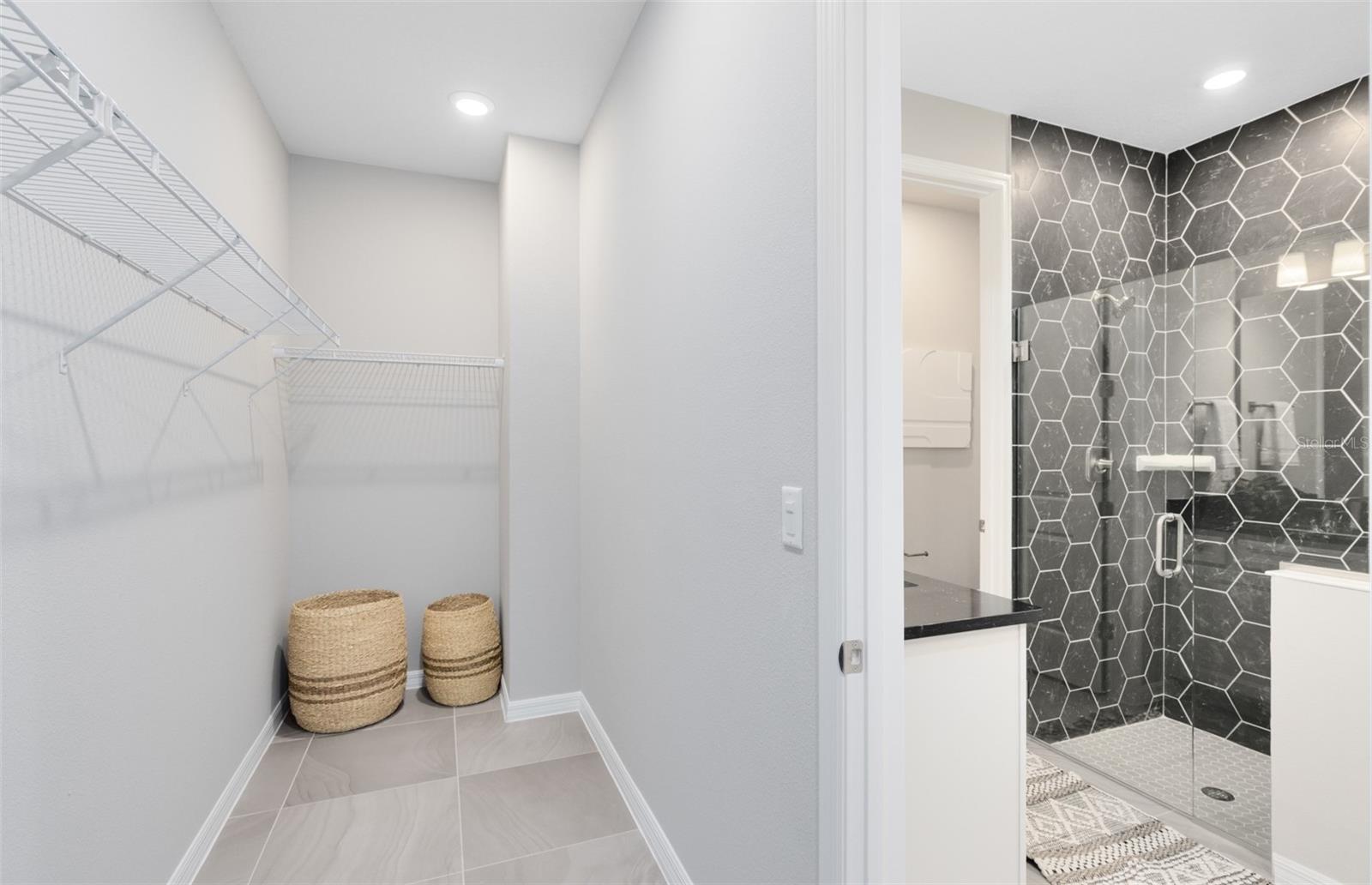 BRIDGEWALK - Residential