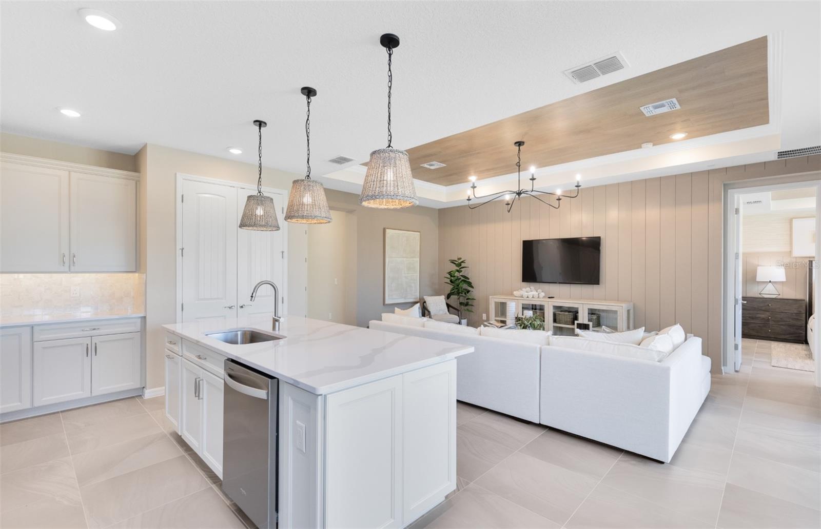 BRIDGEWALK - Residential