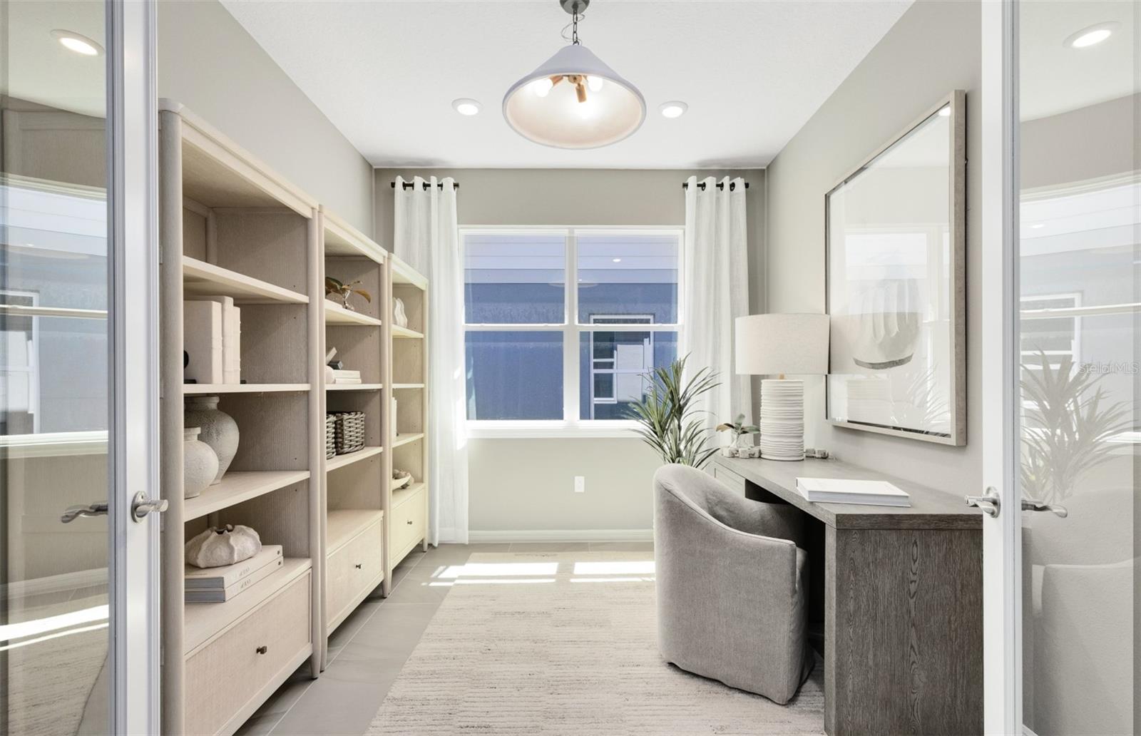 BRIDGEWALK - Residential