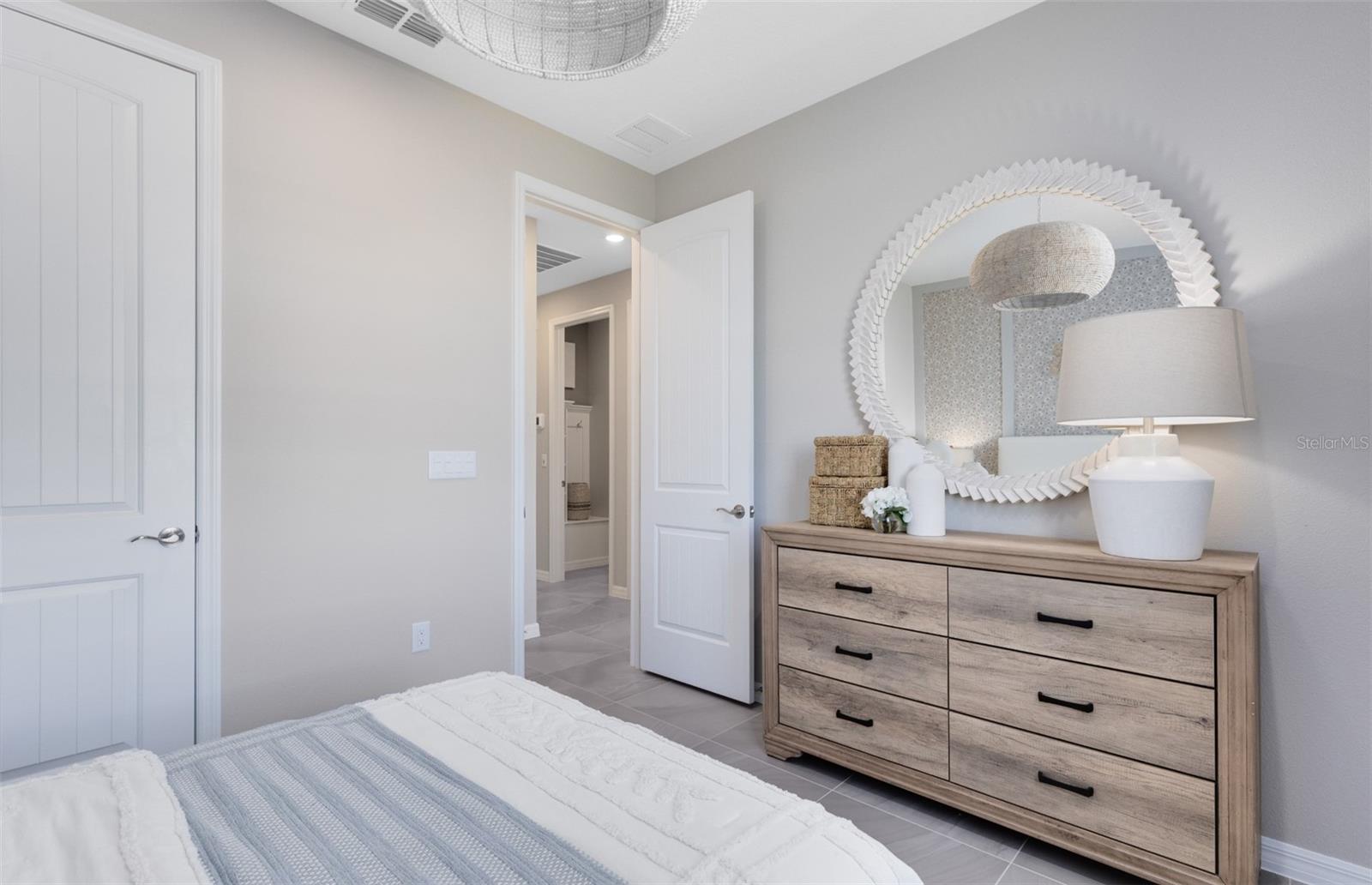 BRIDGEWALK - Residential