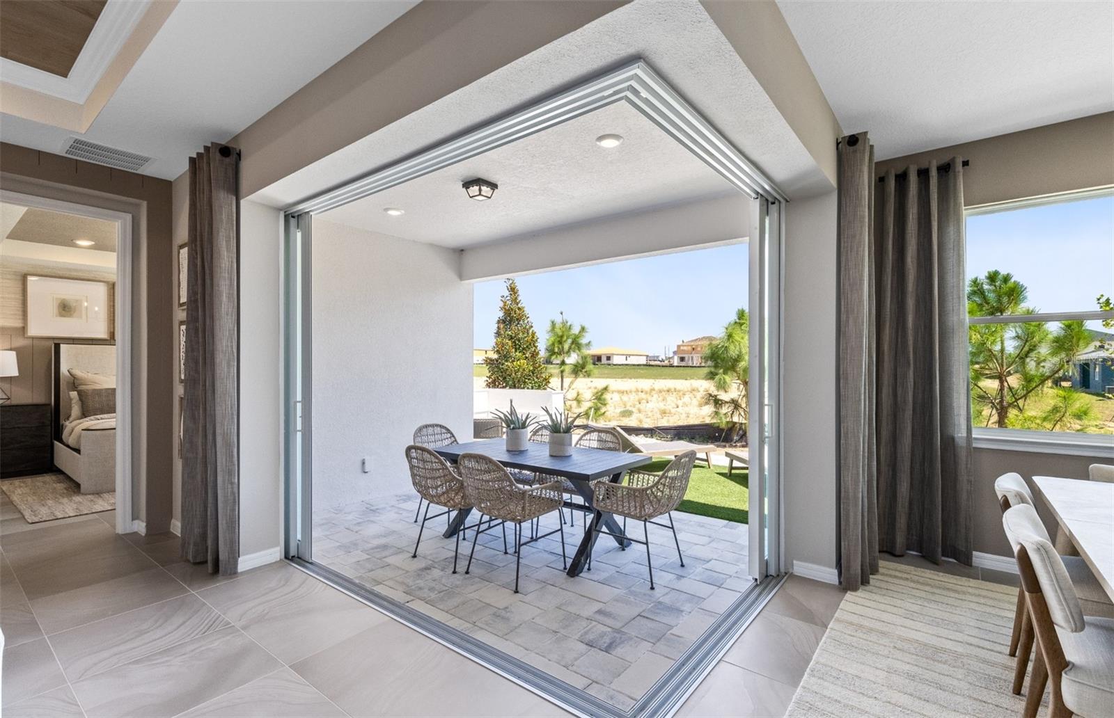 BRIDGEWALK - Residential