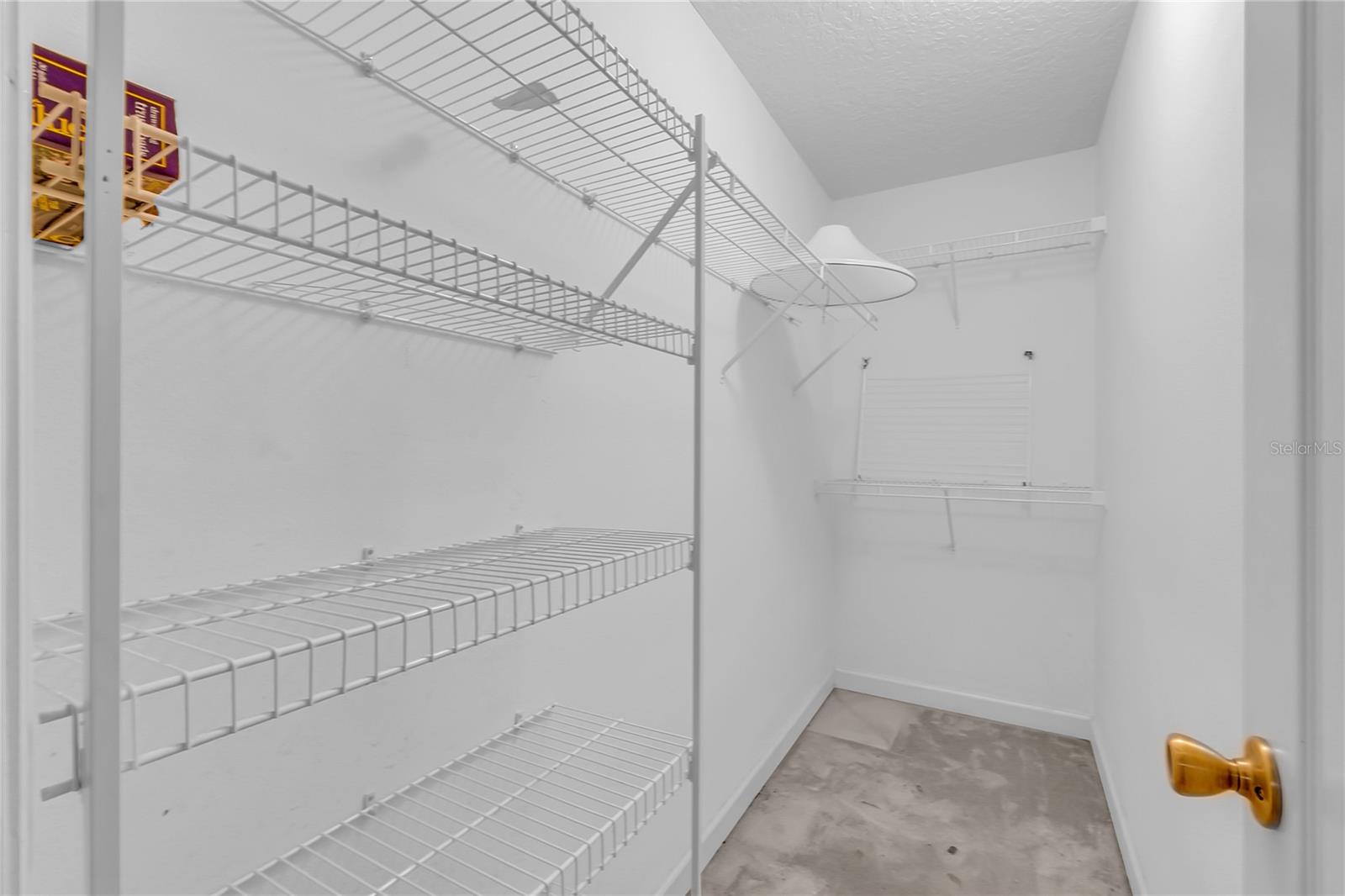 TUCKAWAY LAKE ESTATES - Residential