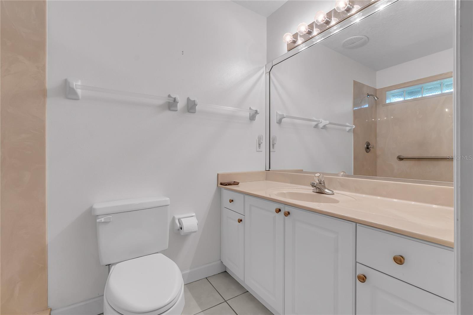 TUCKAWAY LAKE ESTATES - Residential